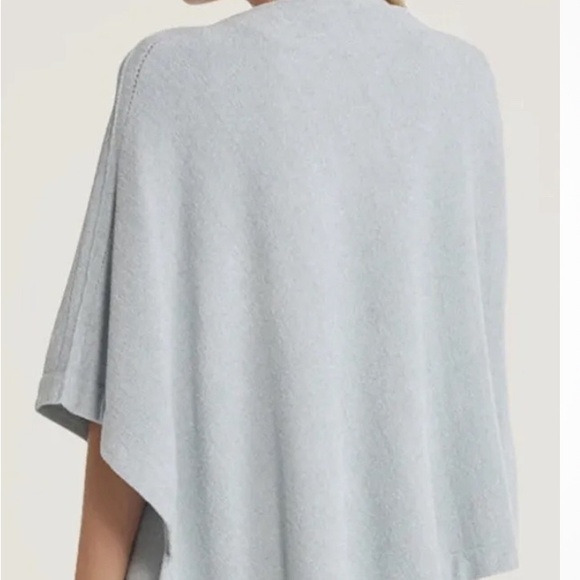 BAREFOOT DREAMS Cozychic Ultra Lite Poncho in Blue Water one sz - Picture 3 of 5